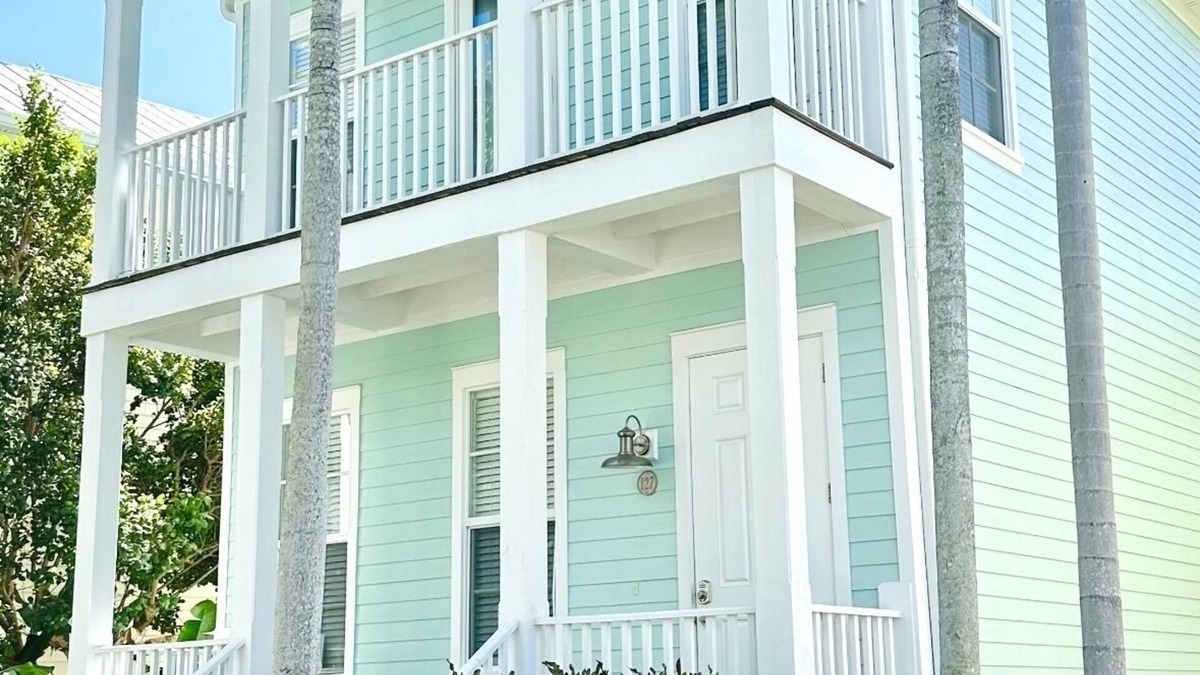 Islamorada House | Islamorada Anglers Reef! “Sandbar Bungalow Villa" AMAZING! Middle row location!