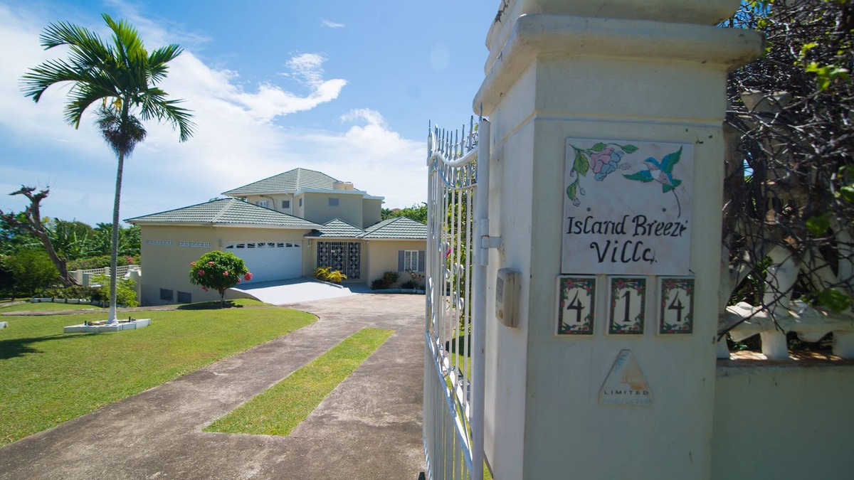 IronShore Estates Villa | Island Breeze Villa 1 night free after 7 nights within 2024 - 2026