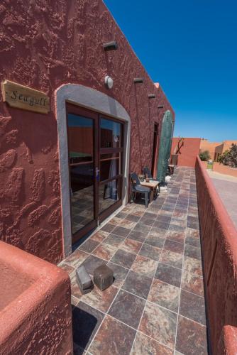 Luderitz Bed & Breakfast | Island Cottage Guesthouse