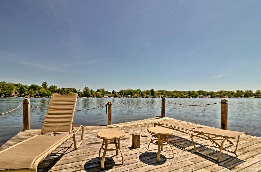 Sand Creek House | Island Cottage on Evans Lake Boat Rental Required