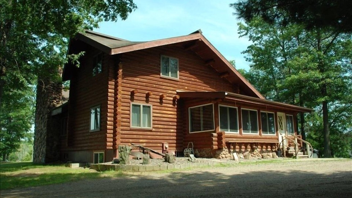 Chetek Cabin | Island Getaway in Chetek Wisconsin