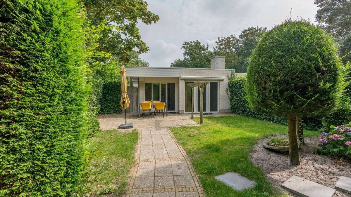 De Koog House | Island Getaway w/Spa Bath