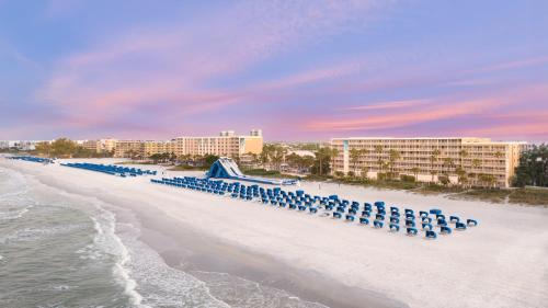 St. Pete Beach Resort | Island Grand at TradeWinds