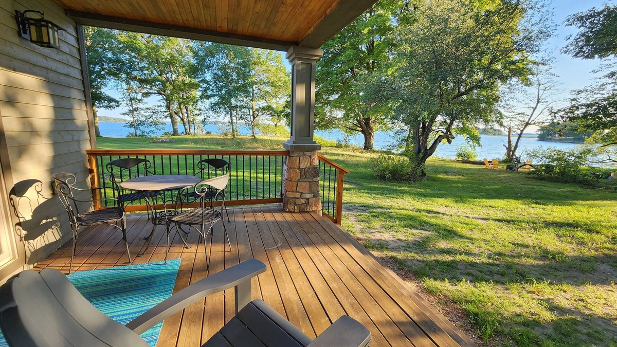 Lansdowne Cottage | Island Luxury Retreat on St Lawrence River, in Thousand Islands near Gananoque