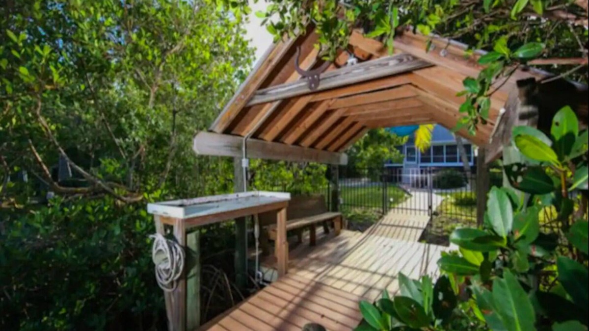 Palm Island House | Island Oasis with Pool - Family Beach Getaway!