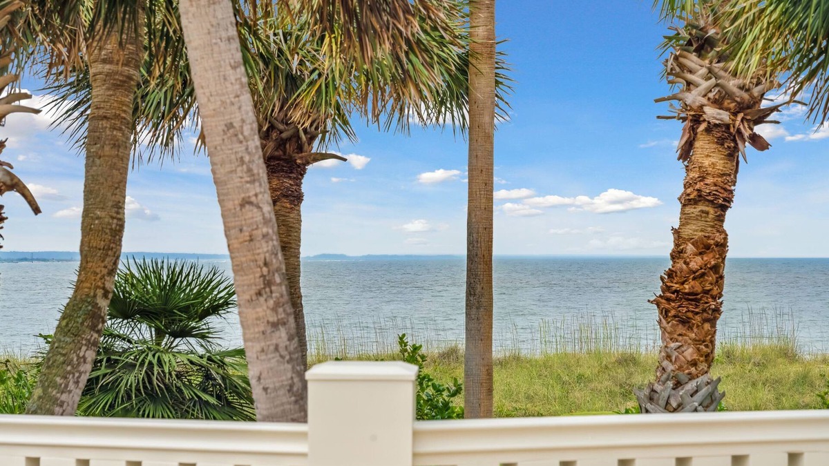 Ocean Point House | 'Island of Skye', Oceanfront Paradise