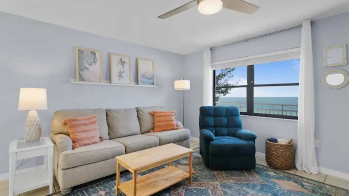 Sunset Beach Condo | Island Paradise - Beachfront Condo