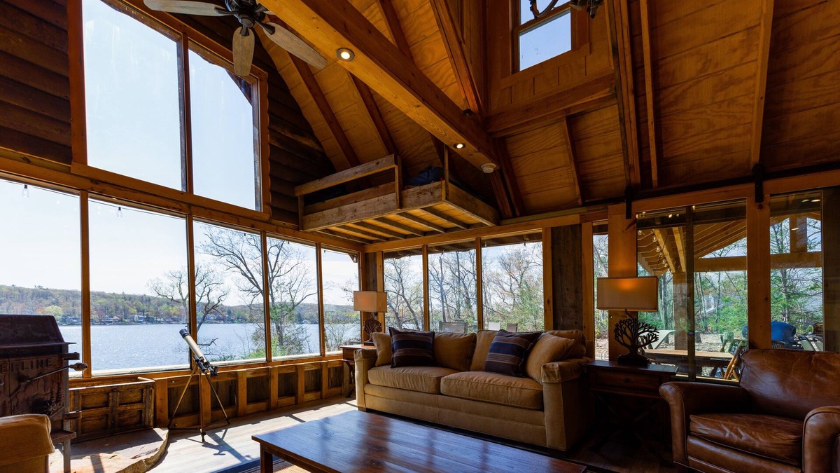 Hewitt Cabin | Island Paradise Vacation