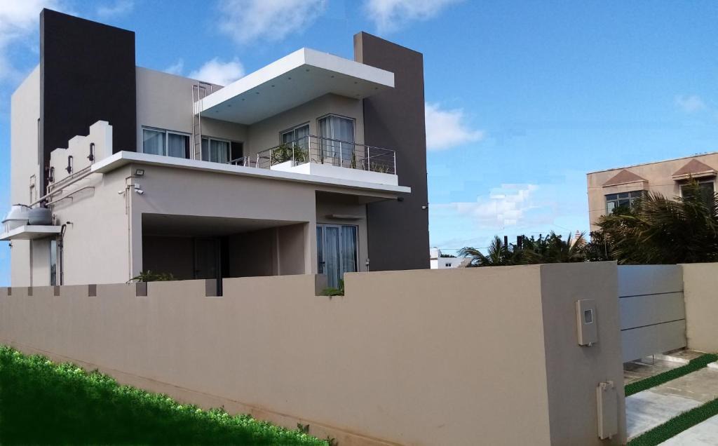 Plaine Magnien Villa | ISLAND RESIDENCE Plaisance - Mauritius - Villa with Private Pool - 15718