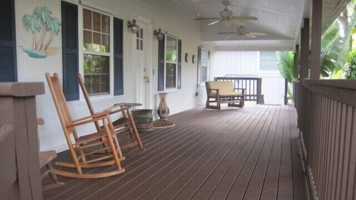 Rio Cottage | Island style home in quiet, residential neighborhood.