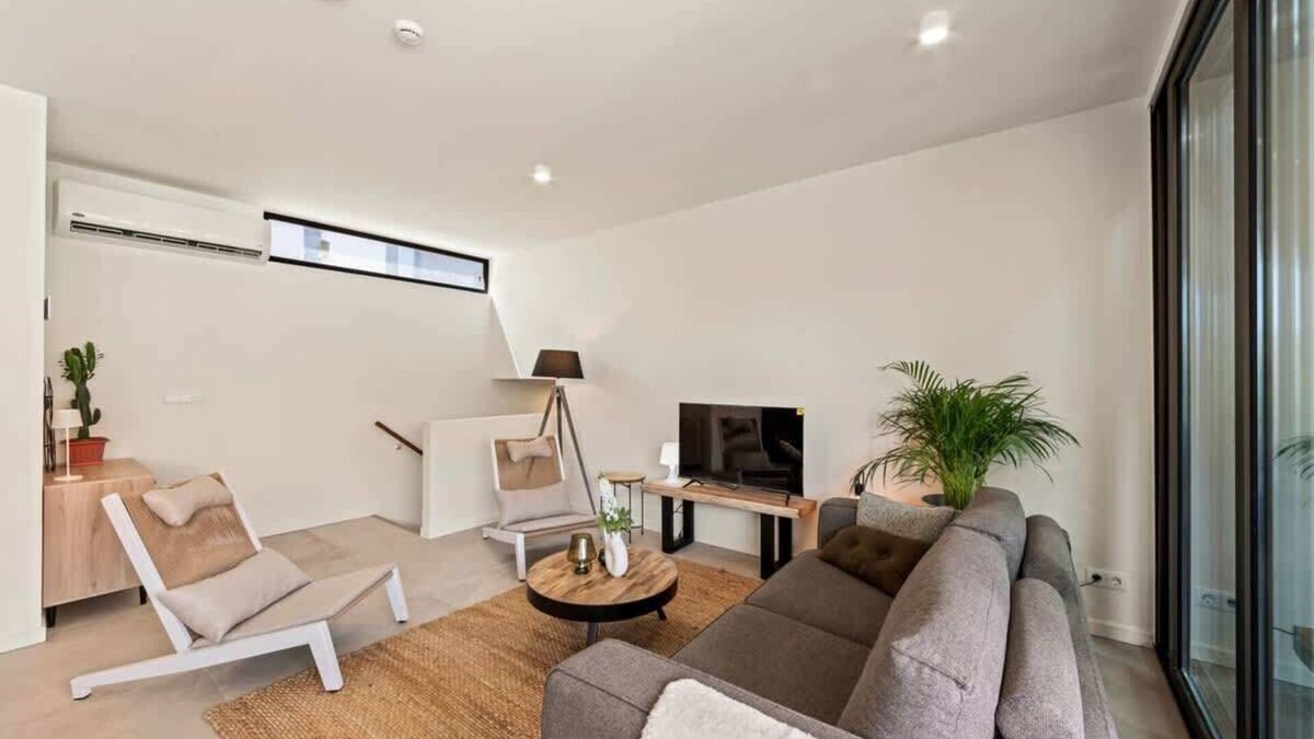 Pietermaai District House | Island Time Retreat - The Wharf