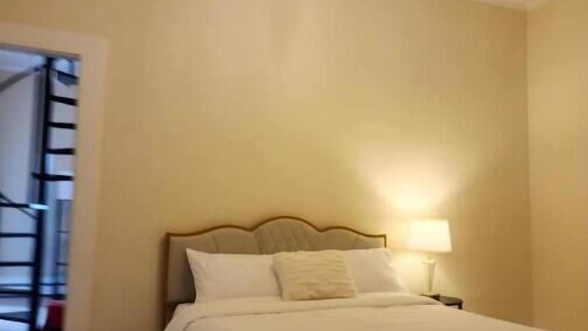 Munjoy Hill Apartment | Island View House BnB Self Check-In # 4/Free Off-Street Parking