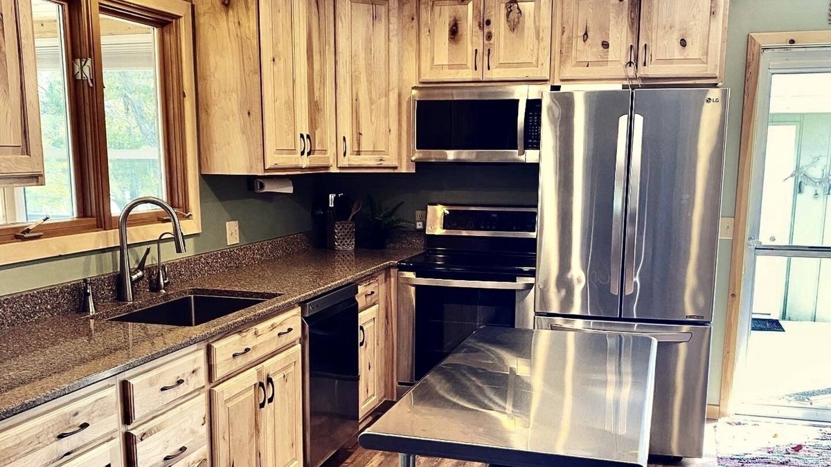 Spooner House | Island View Lake Home ~ Year-Round Quiet Lakelife