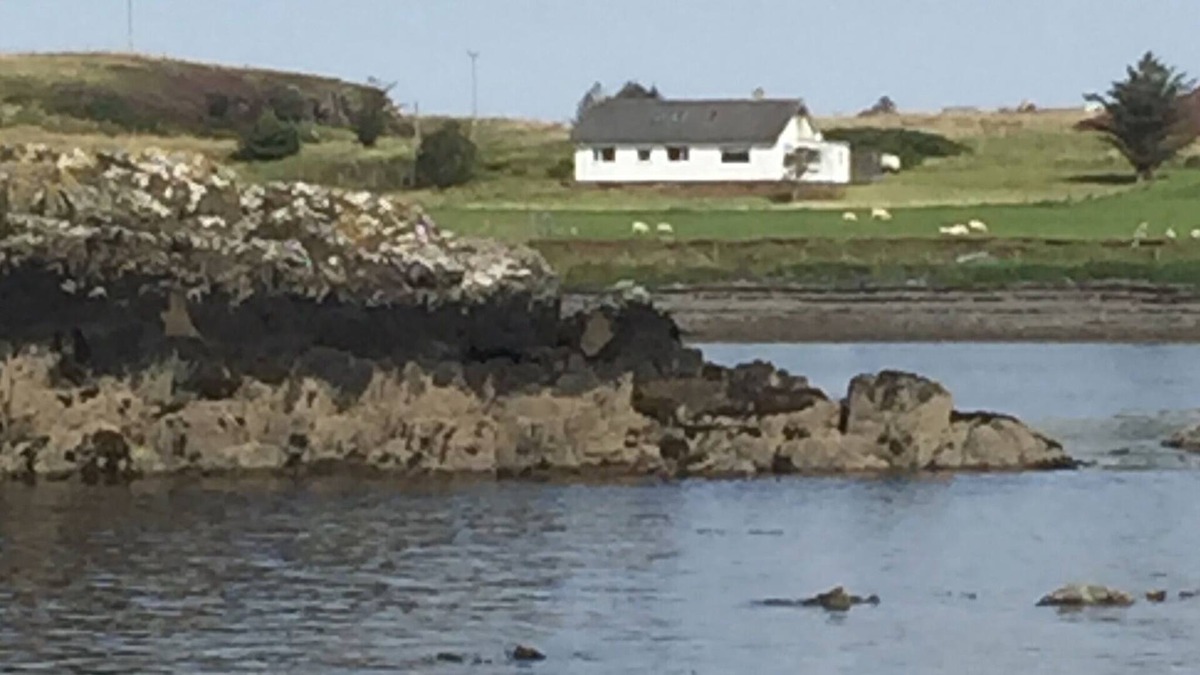 Caroy Apartment | Isle of Skye Lochside Loft Apartment