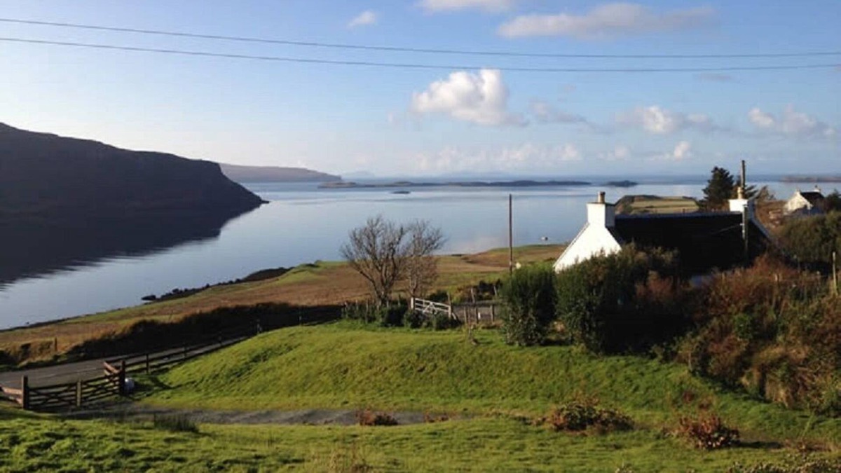 Waternish Cottage | Isle of Skye Stunning Views
