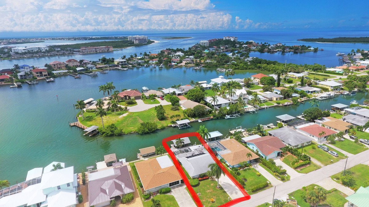 Isles of Capri House | Isles Of Capri, Naples & Marco Island area 2bed/2bat house and pool