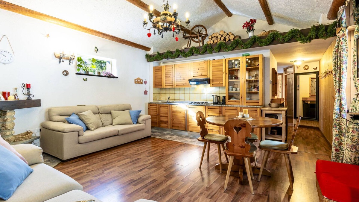 Isola Apartment | Isola di Madesimo Apartments by Interhome