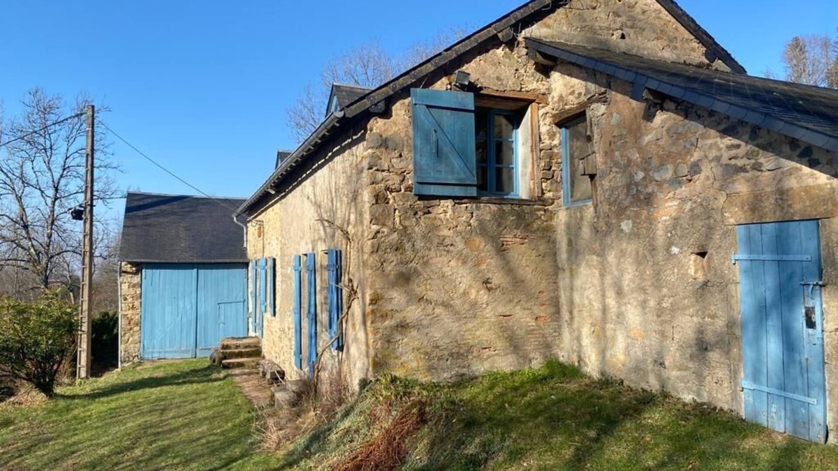 Villapourcon House | Isolated rustic house near Haut Folin