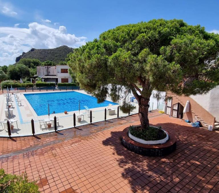 Vulcanello House | Isole Eolie, Vulcano - Favoloso bivani con piscina acqua di mare e vista sulle isole eolie