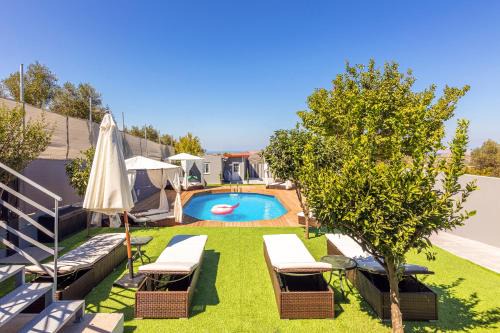 Stamnoi Villa | Istamnos Terra Villa Infinity - Shared Pool 2