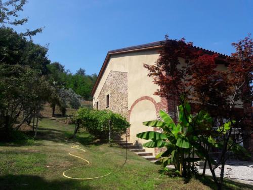 Costigliole Saluzzo Apartment | Istanti - Bambù