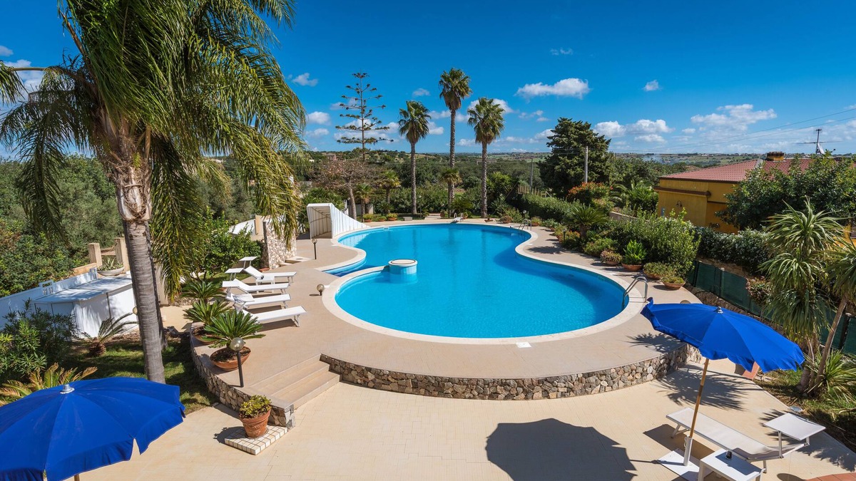 Santa Croce Camerina Villa | Villa Oasi, elegant villa with private swimming pool just 2 km from the sea