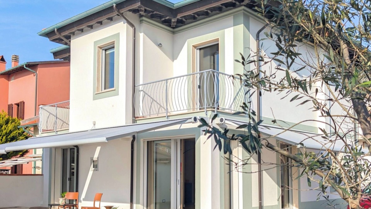 Marina di Pisa House | Villa Lidia: elegant, contemporary, by the sea