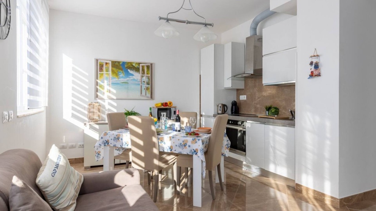 Calambrone Apartment | Seaside Apartment with swimming pool and parking