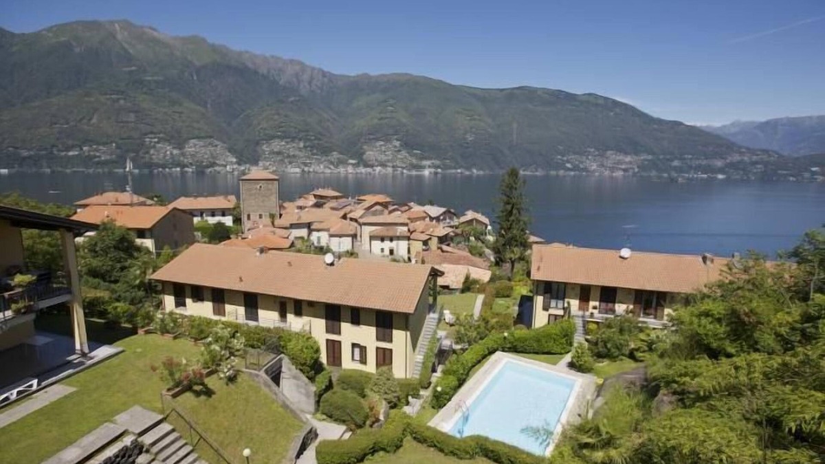 Maccagno con Pino e Veddasca Apartment | With great attention to detail furnished studio apartments in a residence with pool