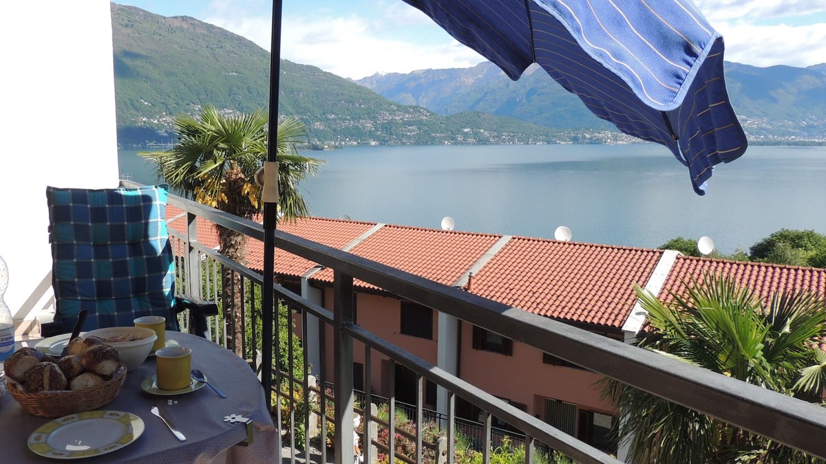 Pino Lago Maggiore Apartment | 2-room apartment with balcony and beautiful lake view