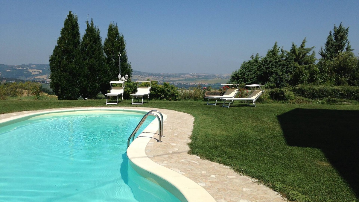 Montelabbate Villa | Panoramic Villa Italy just few minutes drive from the beach