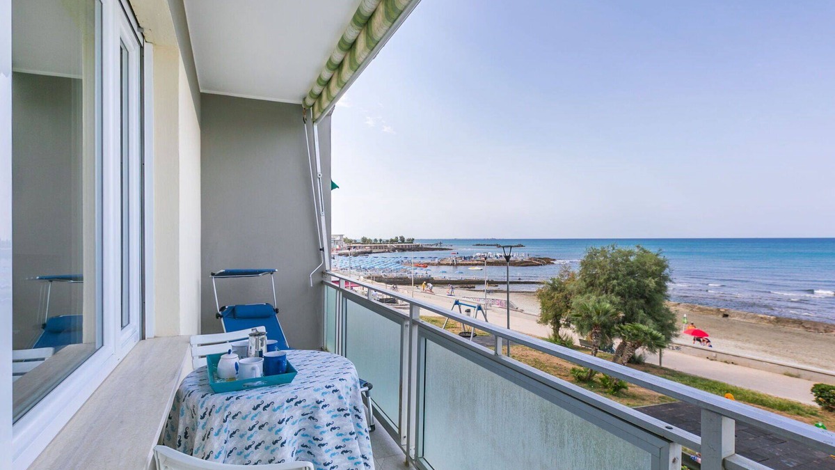 Rosignano Solvay Apartment | Nice apartment for 6 guests with WIFI, A/C, TV, balcony and parking