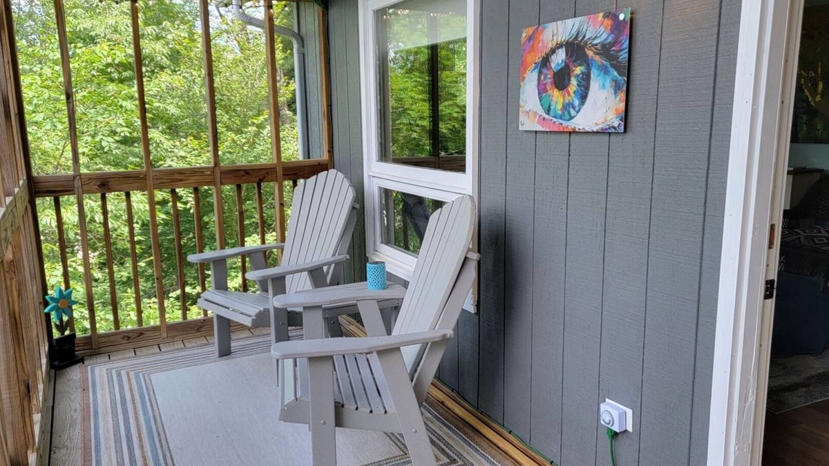 Blowing Rock House | It`s all new at Village Sunset, sweet little hideaway in town, screened porch,