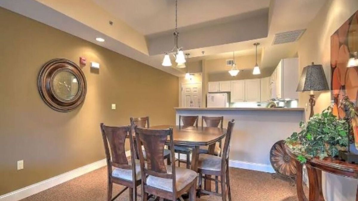 Bluff City Condo | It's Bristol Baby! 2br/2ba across from BMS
