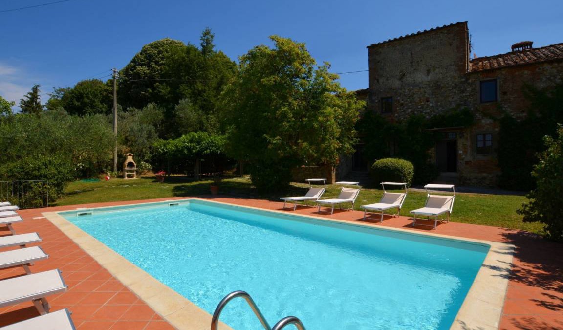 San Casciano in Val di Pesa Villa | 390 m² Villa ∙ 6 bedrooms ∙ 12 guests
