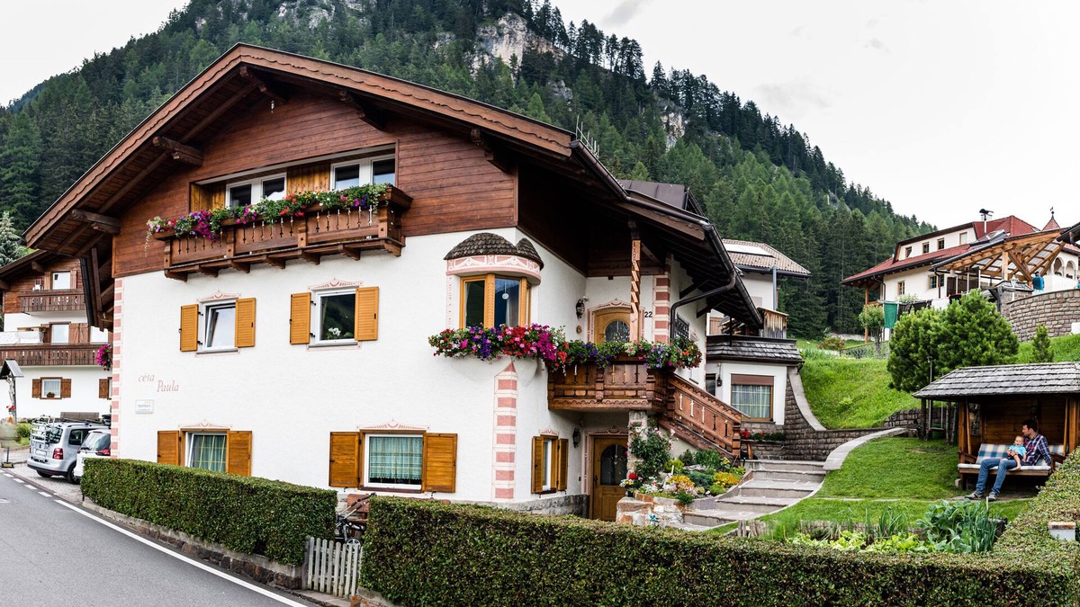 Selva di Val Gardena Apartment | Ski and hiking adventure in the immediate vicinity, away from the crowds, yet close to the center