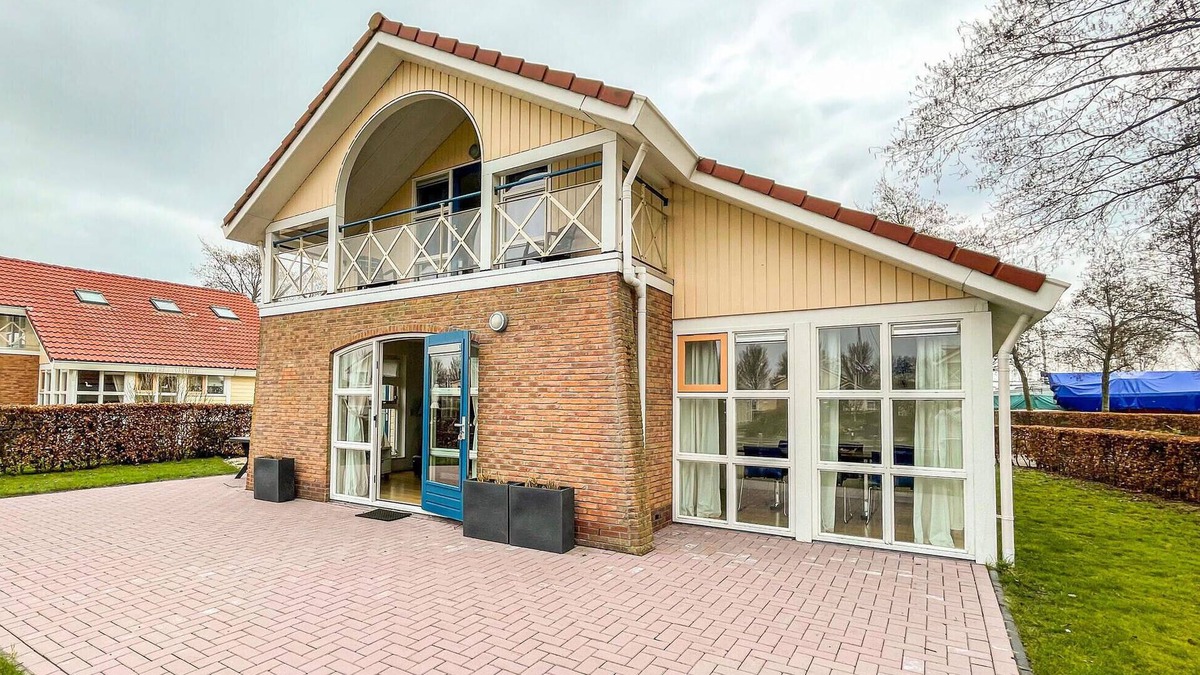 Workum House | It Soal Waterpark-Waterlelie