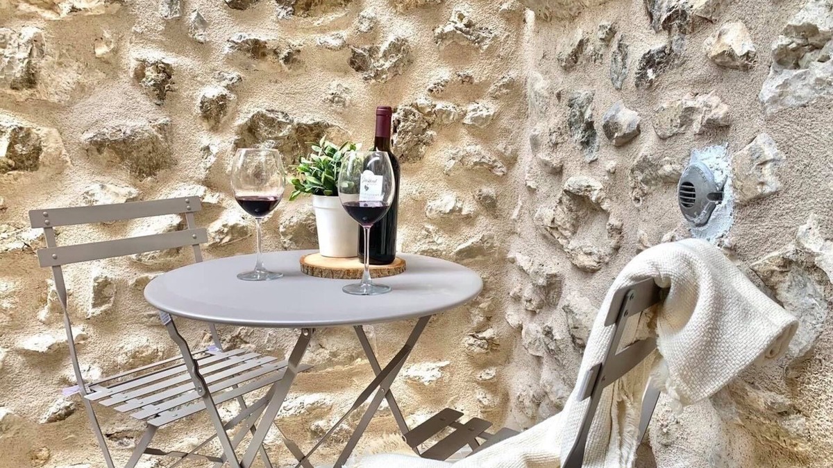 Villa Santa Lucia degli Abruzzi Apartment | Civic25 Abruzzo | Romantic retreat within the historic center