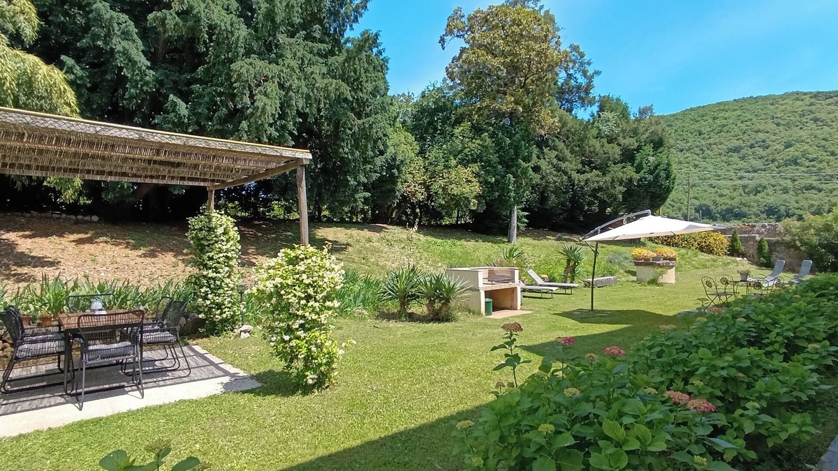 Nord-Est House | IT023091B4NJULJDCT – Charming country home nestled among Verona’s vineyards