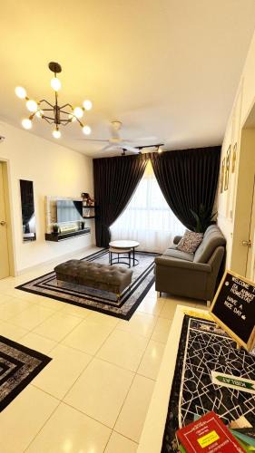 Kota Warisan Apartment | Ita Ahmat Homestay Kota Warisan- Near KLIA