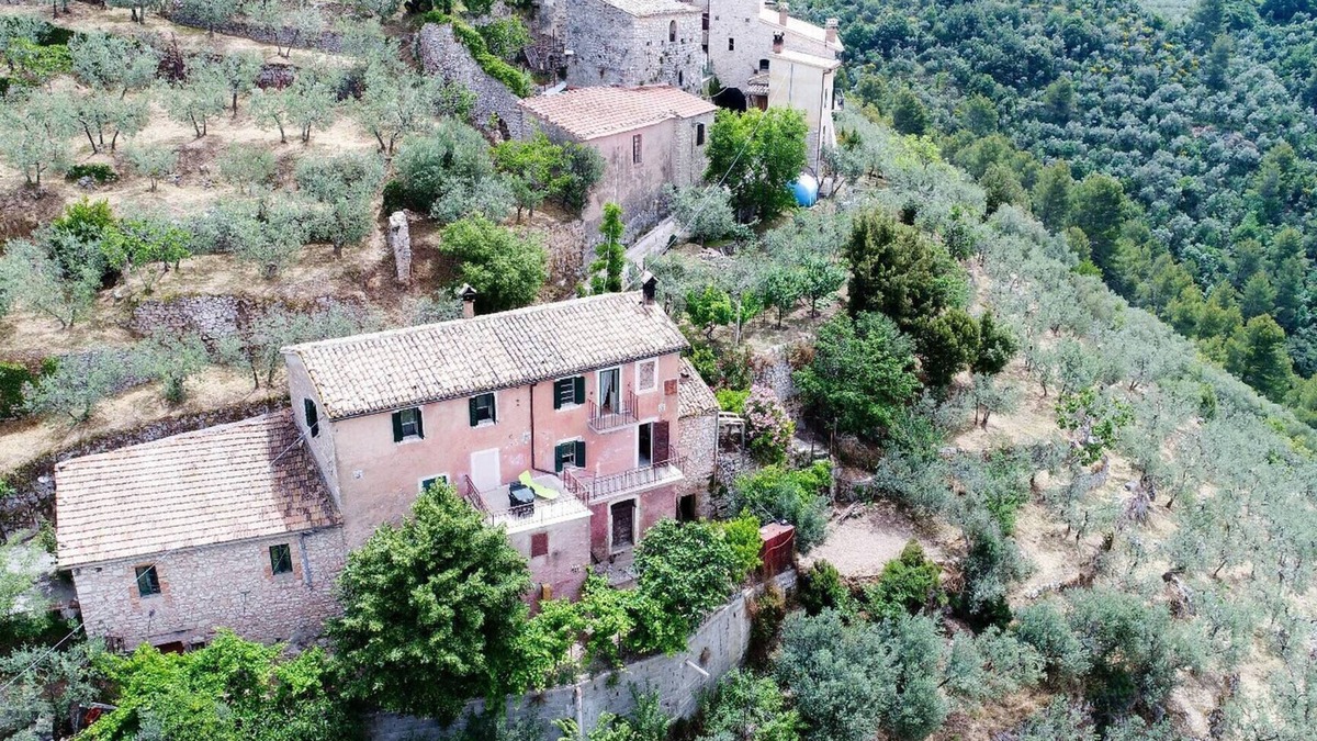 Campello sul Clitunno House | Italian charming mansion in the county side Enjoy Umbria