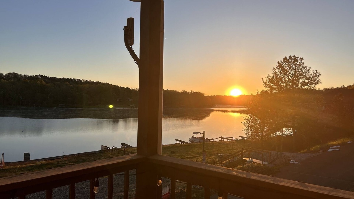 Jones Mills House | It’s summertime! Come relax at Tranquil Lake Catherine townhome