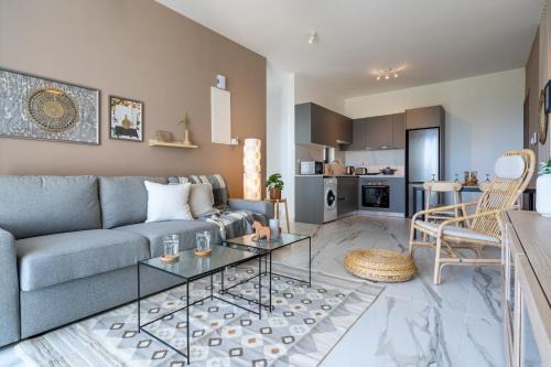 Larnaca Apartment | Ivory 1-BR Apartment in Aradipou