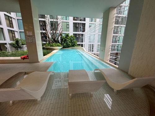 Chan Kasem Apartment | Ivory Ratchada-Ladprao Huai Khwang Night Market