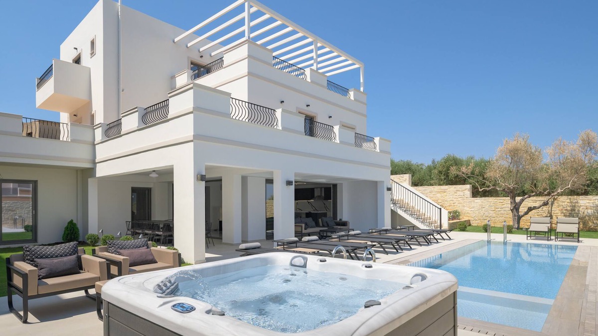 Perama Villa | Ivory Villa, Pool, Heated SpaWhirlpool, Sauna & Gym