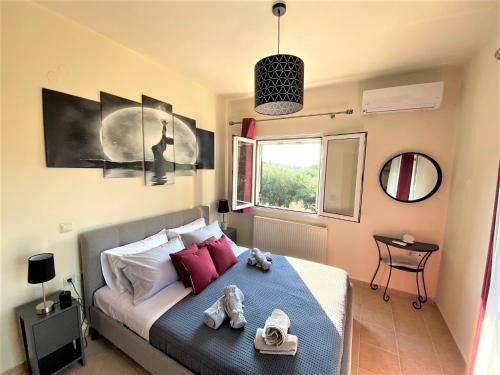 Kontokali Apartment | Ivy house modern life near Corfu town