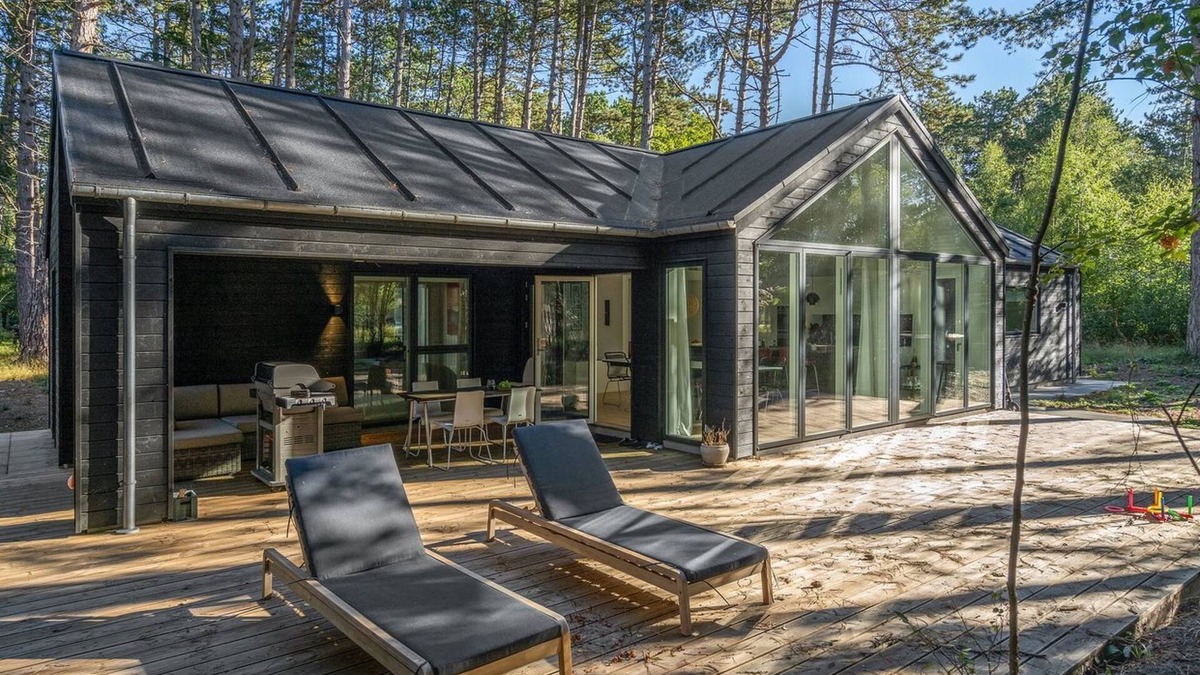 Store Fuglede House | "Iwa" - 475m from the sea by Interhome