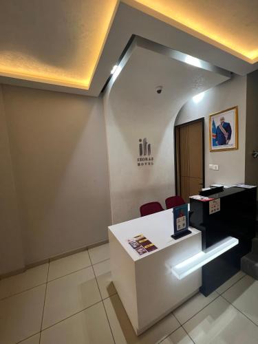 Kalamu Hotel | Ixoras Hotel Victoire