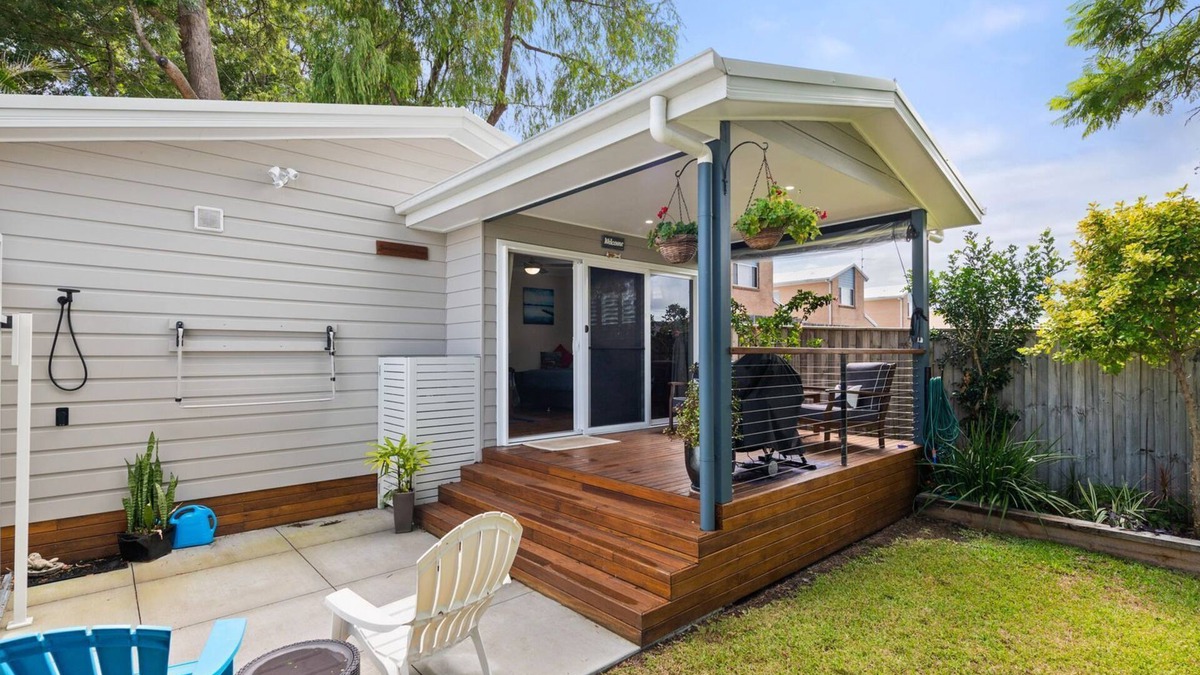 Nelson Bay House | Jacaranda Cottage, 5A Nelson Street - Just a short stroll to Dutchies Beach