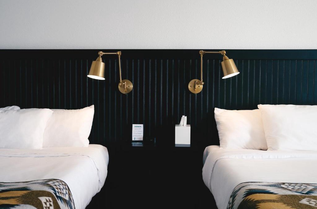 Pinedale Hotel | Jackalope Motor Lodge